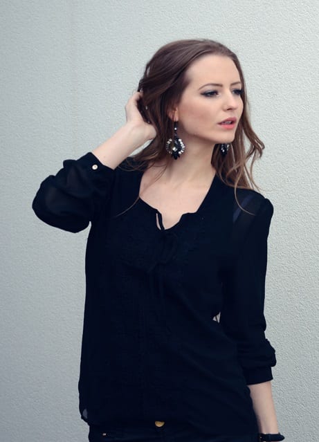 Lovely Lace Blouse Black – shoparchief, foto 2