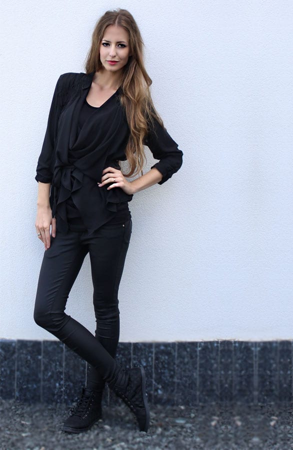 Noir Blouse Franjes – shoparchief, foto 2