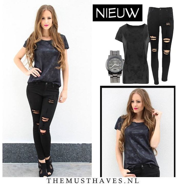 Zwarte broek met scheuren