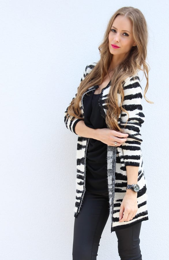 Fluffy Zebra Vest – shoparchief, foto 5