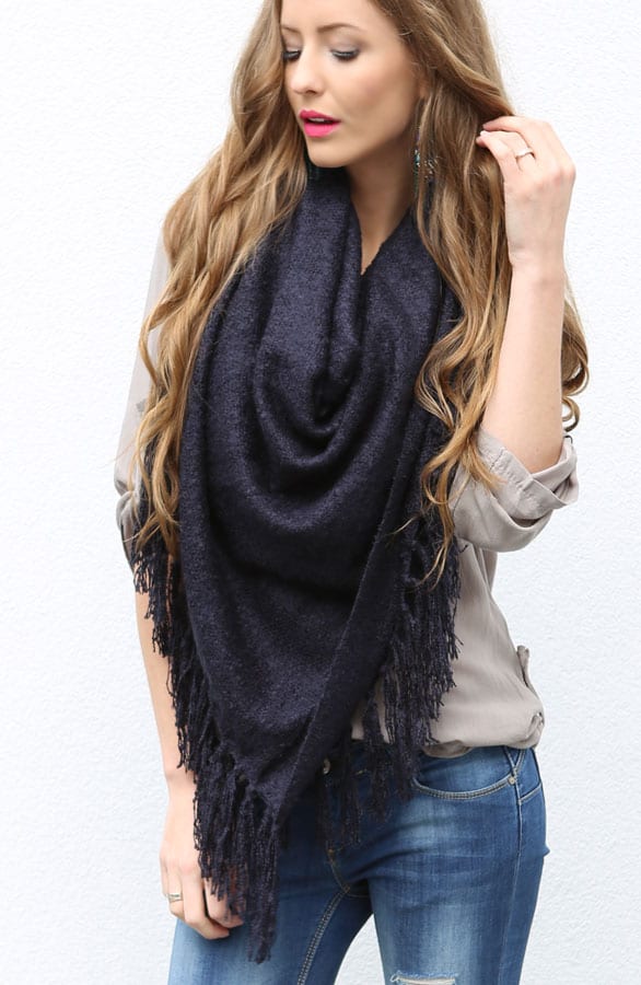 Soft Fringes Sjaal Navy 2.0 – shoparchief, foto 2