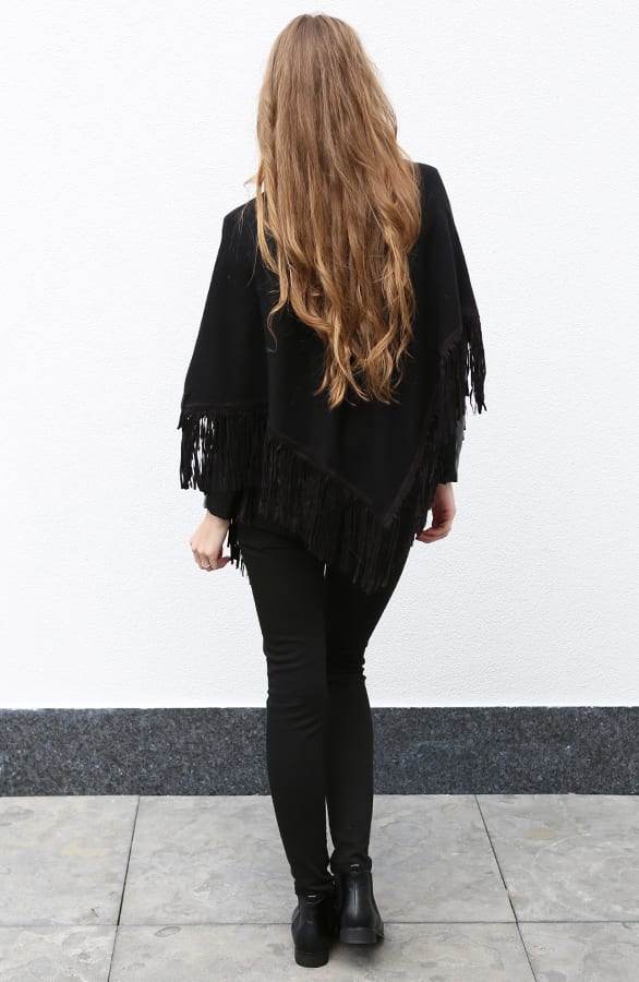Poncho Fringes Black – shoparchief, foto 2