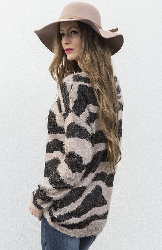 Zebra Sweater Taupe – shoparchief, foto 2