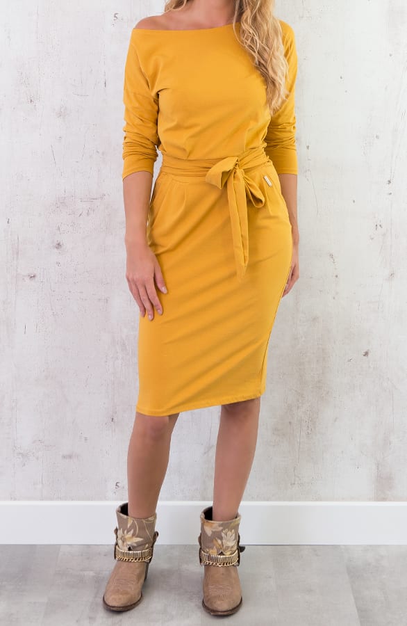 Femme Fatale Jurk Lang Okergeel – shoparchief, foto 2