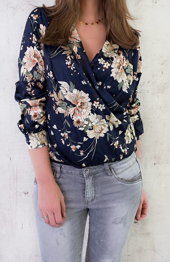 Body Met Bloemen Marine – shoparchief, foto 2