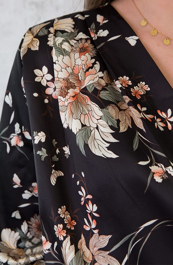 Body Met Bloemen Zwart – shoparchief, foto 3