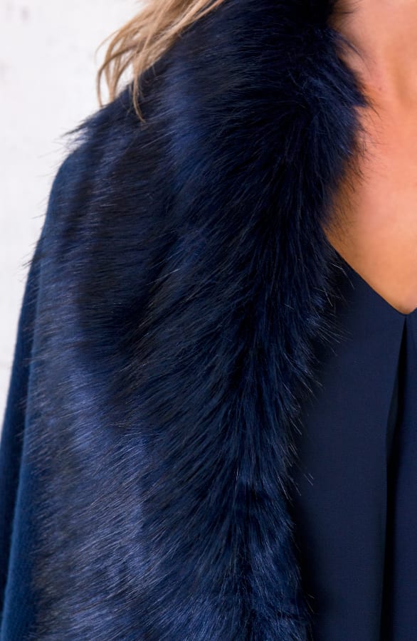 Fake Fur Sjaal Marine – shoparchief, foto 5