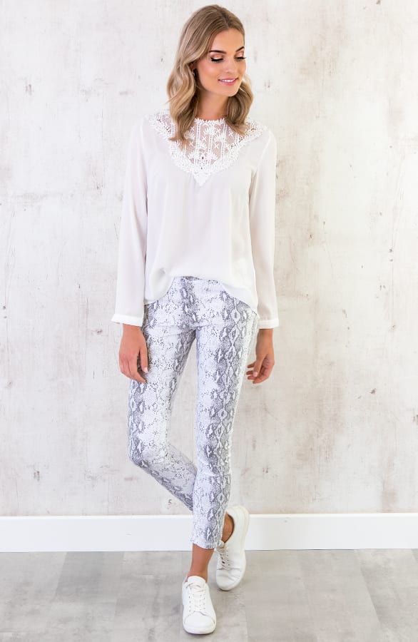 Kanten V Blouse Cross Wit – shoparchief, foto 5