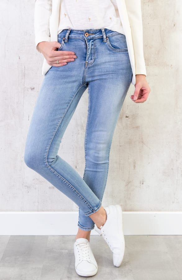 Skinny Jeans Lichtblauw – shoparchief, foto 2