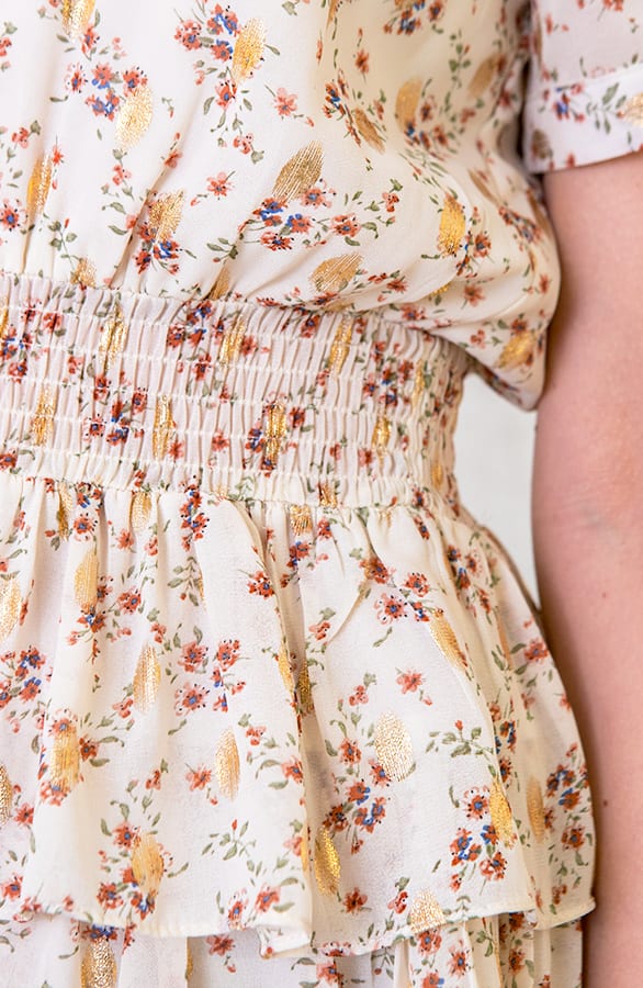 Laagjes Bloemen Jurk Creme – shoparchief, foto 5