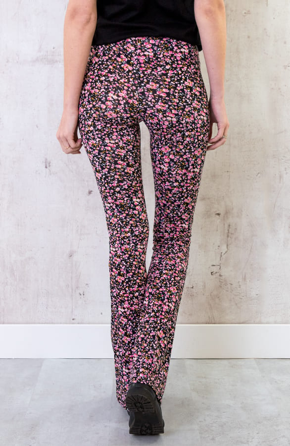 Flared Broek Bloemen Zwart – shoparchief, foto 3