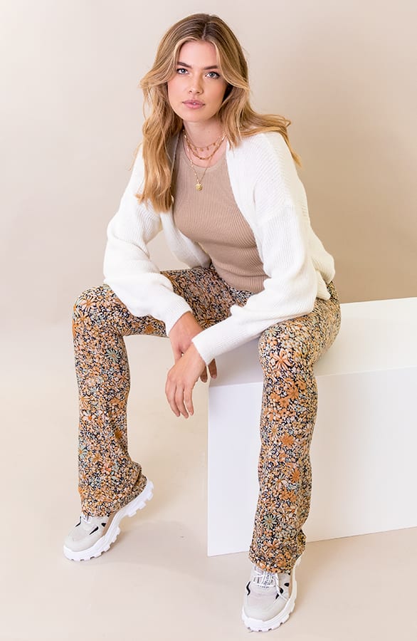 Gebreid Vest Met Knopen Offwhite – shoparchief, foto 4