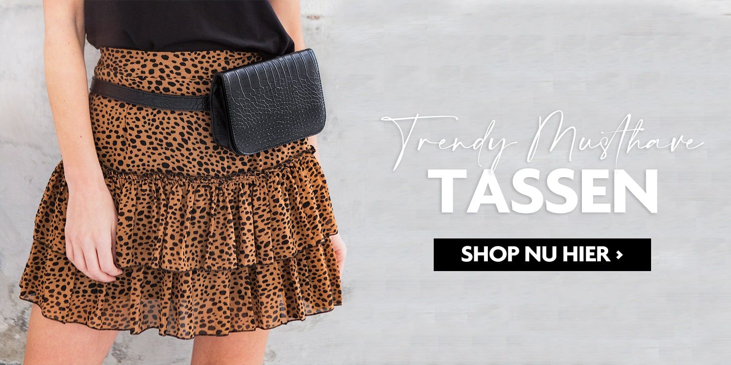 Tassen trend: van grote strandtassen naar mini tasjes