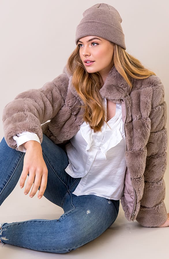 Beanie Dames Taupe – shoparchief, foto 2