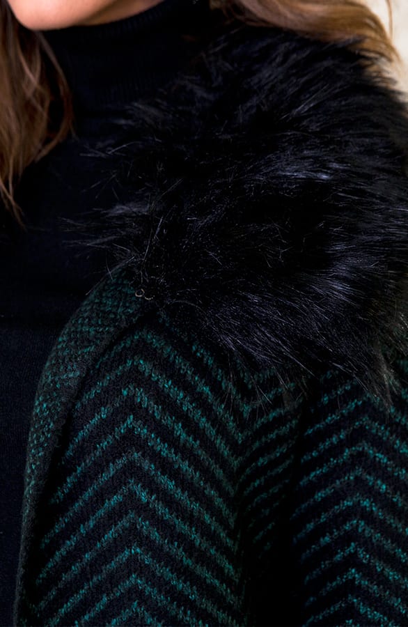 Faux Fur Zigzag Vest Smaragd Zwart – shoparchief, foto 4