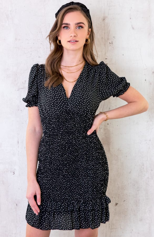 Smocked Jurk Met Stippen Zwart – shoparchief, foto 1