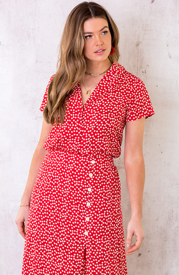 Crop Blouse Met Bloemen Rood – shoparchief, foto 1