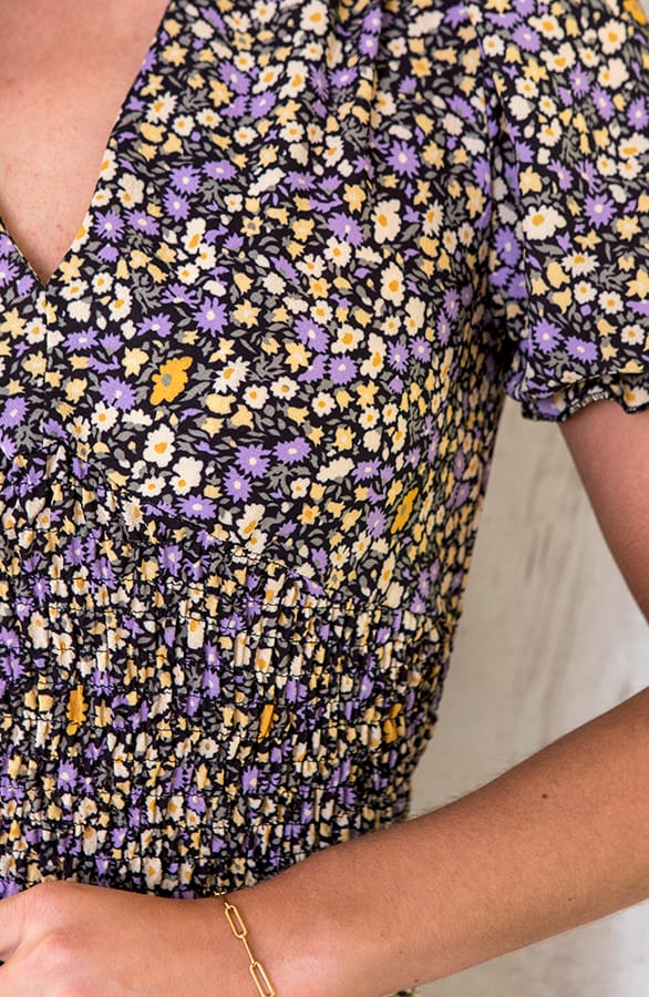 Smocked Jurk Met Bloemen Paars Geel – shoparchief, foto 5
