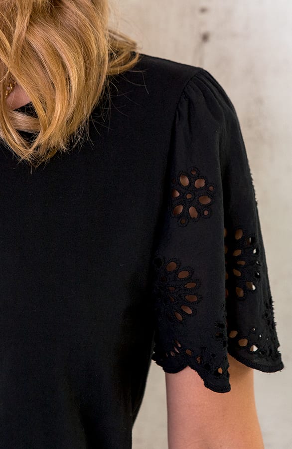 Embroidery Detail Top Zwart – shoparchief, foto 3