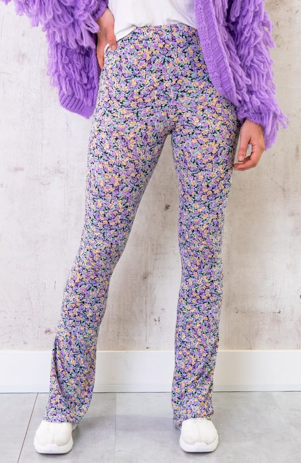 Flared Hose Blumen Lila, Shoparchiv, Foto 1