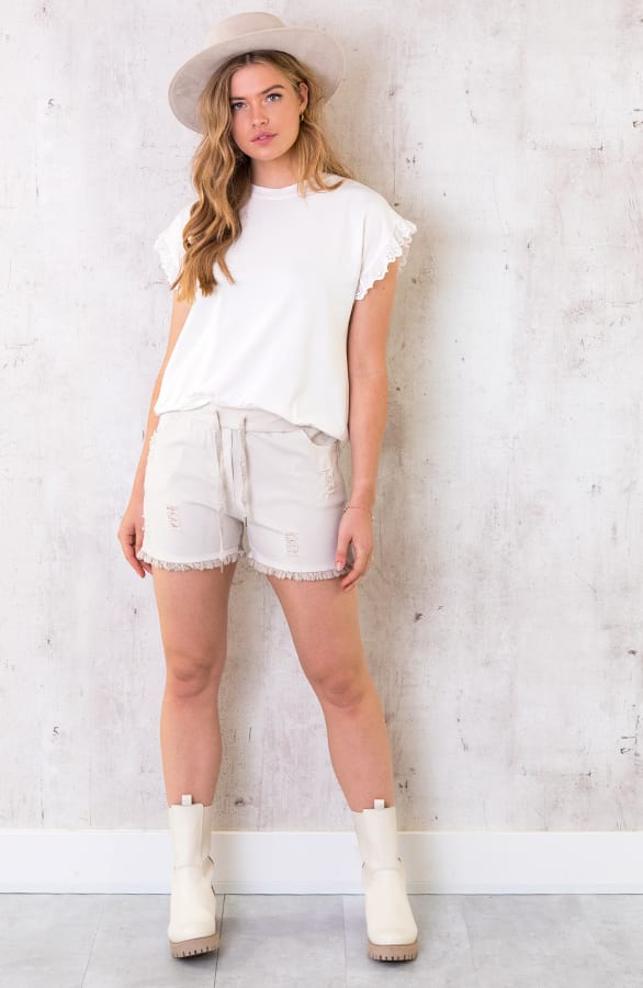 Beige Shorts Damaged – shoparchief, foto 6