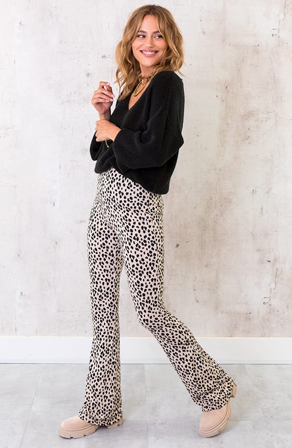 Basic Soft V-Trui Zwart – shoparchief, foto 3