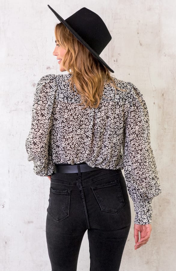 Bloemenprint Blouse Zwart – shoparchief, foto 4