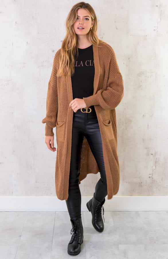 Lang Gehaakt Pocket Vest Camel – shoparchief, foto 1