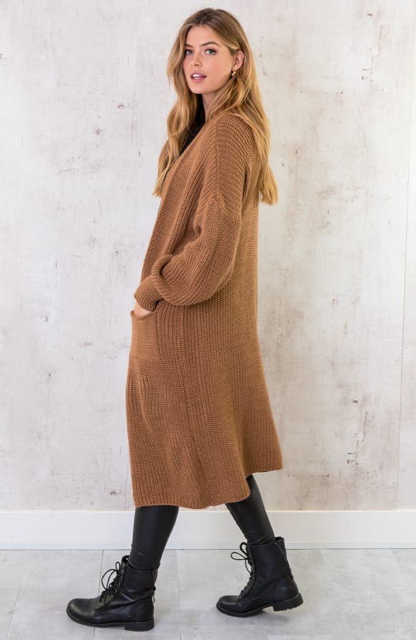 Lang Gehaakt Pocket Vest Camel – shoparchief, foto 4