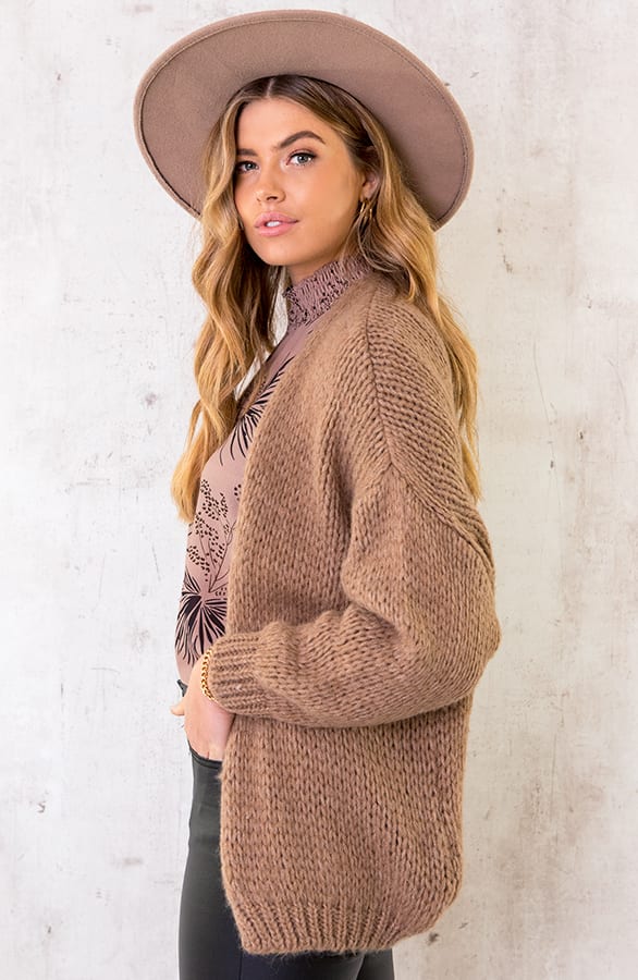 Oversized Knitted Vest Camel – shoparchief, foto 6