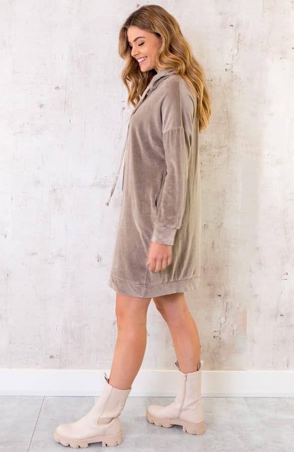 Velvet Jurk Met Capuchon Beige – shoparchief, foto 5