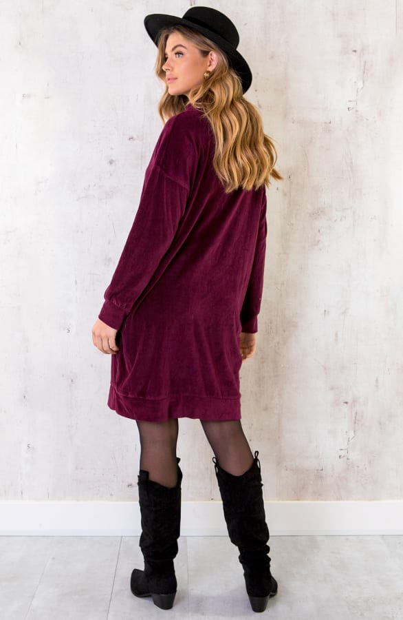 Velvet Jurk Met Capuchon Bordeaux – shoparchief, foto 5