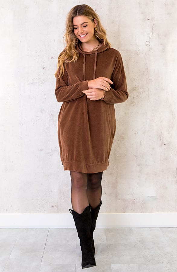 Velvet Jurk Met Capuchon Choco – shoparchief, foto 2