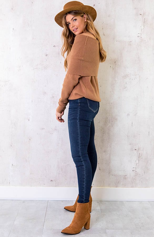 Offshoulder Trui Gebreid Camel – shoparchief, foto 3