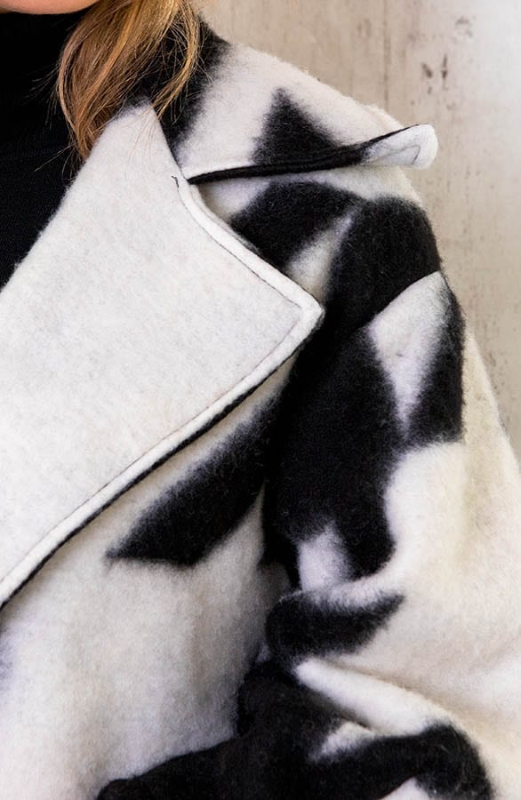 Oversized Woven Coat Long Zwart – shoparchief, foto 5