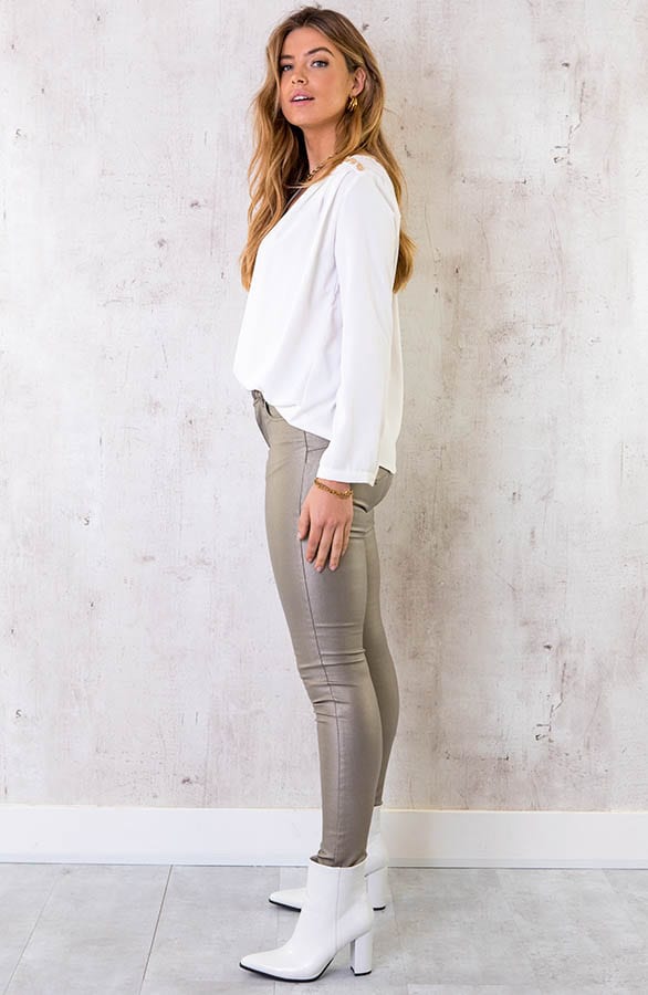 V-hals Gouden Knopen Blouse Ecru – shoparchief, foto 4