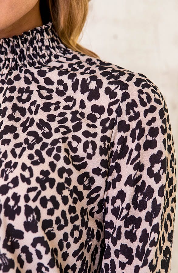 Col Blouse Panterprint Beige – shoparchief, foto 4