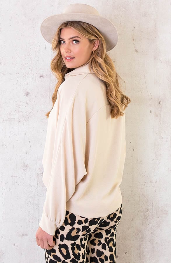 Ultra Oversized Basic Blouse Beige – shoparchief, foto 4