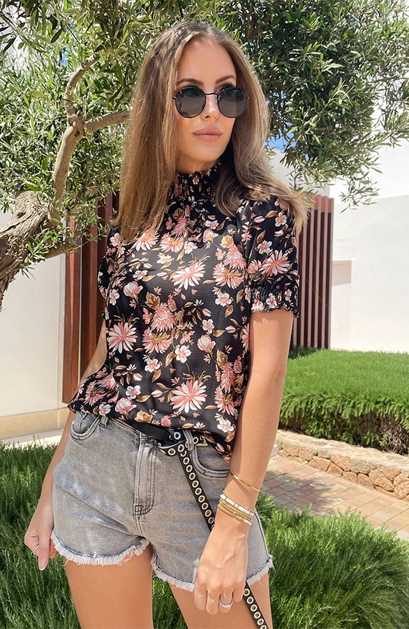 Col Top Bloemen Print Zwart – shoparchief, foto 1
