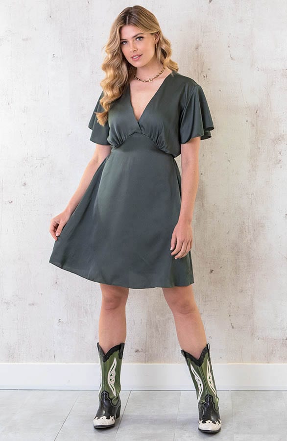 Satijnen Jurk Met Volant Mouw Army – shoparchief, foto 1