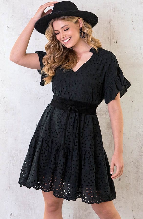 Yves Embroidery Jurk Zwart – shoparchief, foto 1
