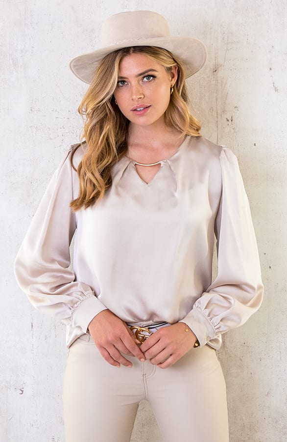 Silk Blouse Met Gouden Detail Beige – shoparchief, foto 1