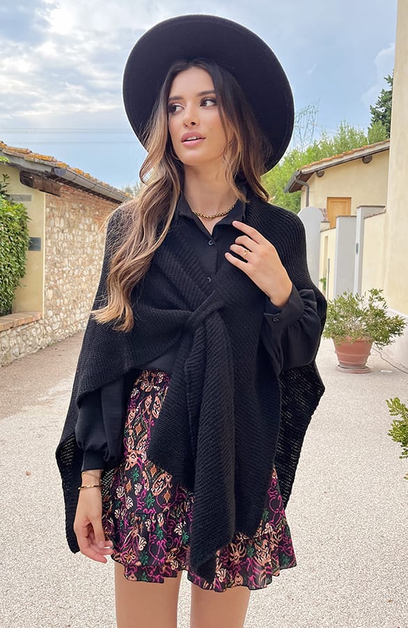 Overslag Poncho Zwart – shoparchief, foto 5