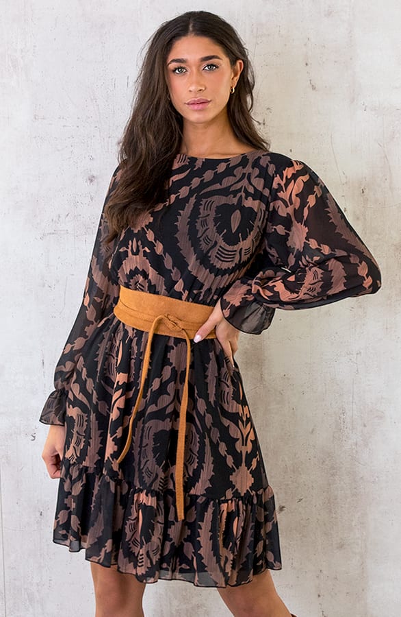 Ruffle Jurk Print Zwart Camel – shoparchief, foto 1