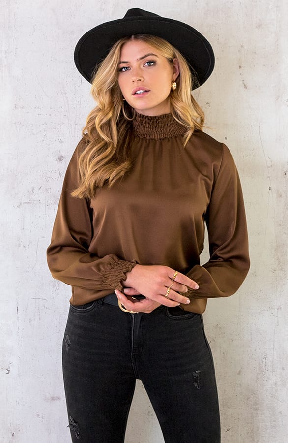 Satijnen Col Blouse Choco – shoparchief, foto 1