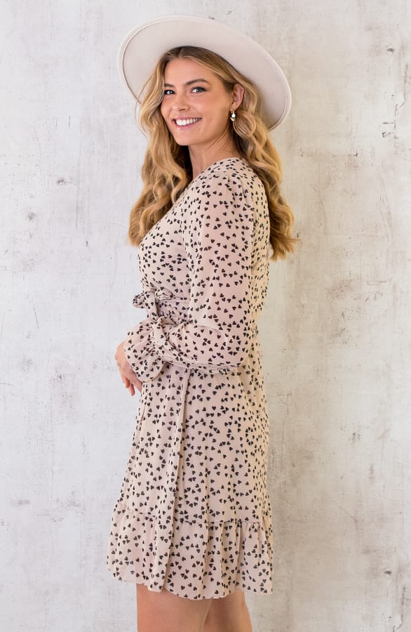 V-hals Strik Jurk Hartjes Beige – shoparchief, foto 4