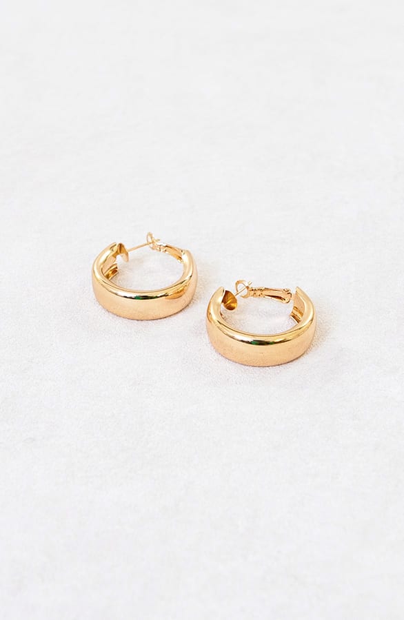 Brede Hoops Oorbellen Goud – shoparchief, foto 3