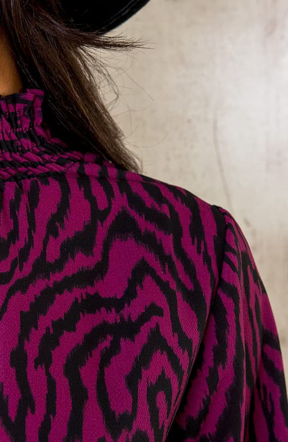 Col Blouse Zebra Magenta – shoparchief, foto 5