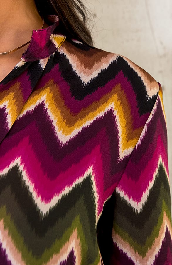 V-hals Blouse Aztec Magenta – shoparchief, foto 6