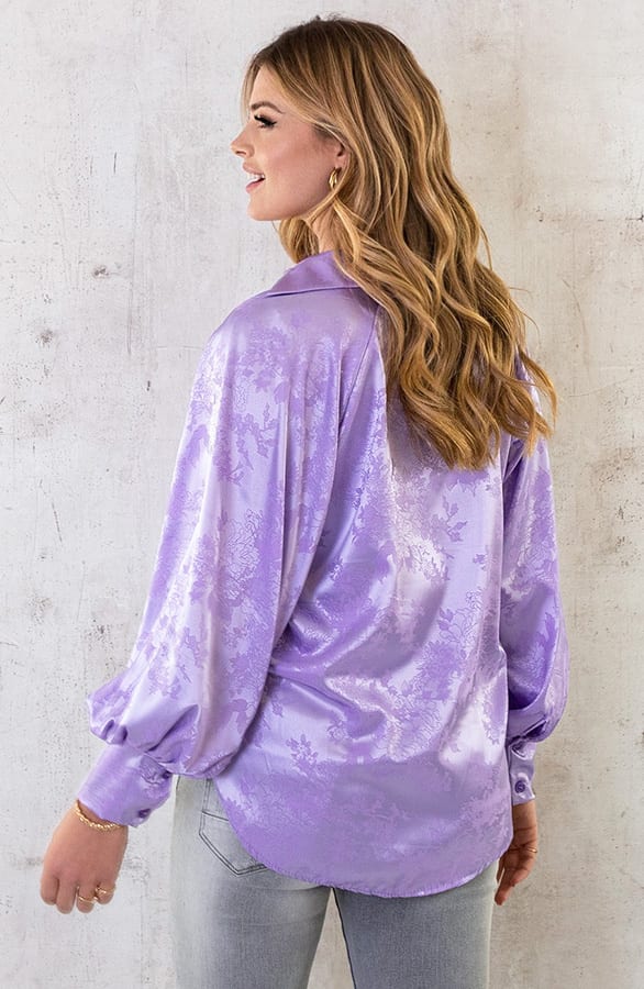 Satijnen V-Hals Blouse Flower Lila – shoparchief, foto 5